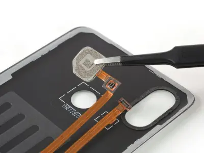 Замена сканера отпечатка пальца на Xiaomi Mi 8