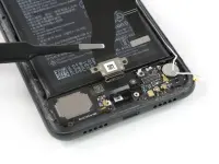img Замена межплатного шлейфа с разъемом зарядки на Huawei P20 Pro (CLT-L29)