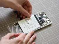 img Замена аккумулятора на Nothing Phone 2a