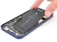 img Замена аккумулятора на iPhone 12