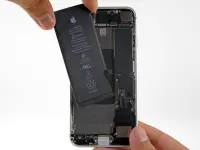 img Замена аккумулятора на Apple iPhone 8